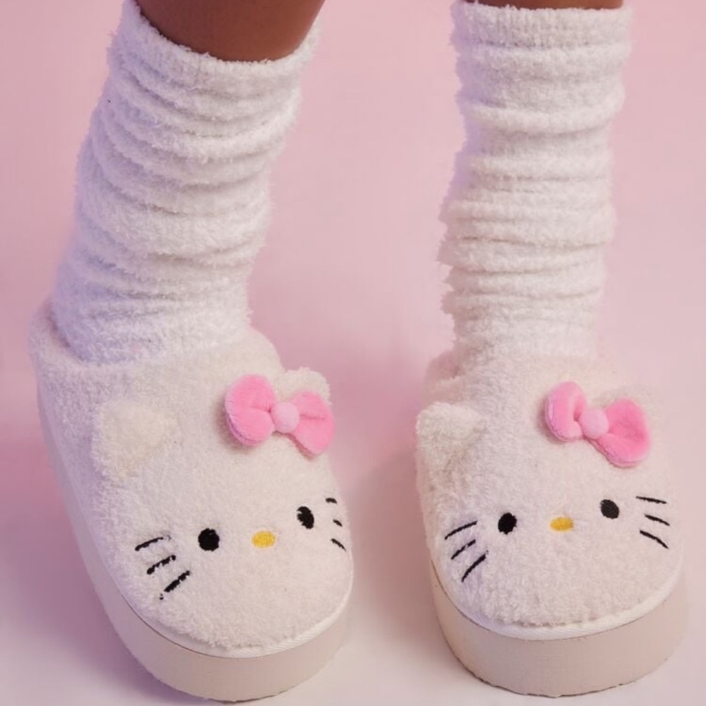 Brand new hello kitty slippers large